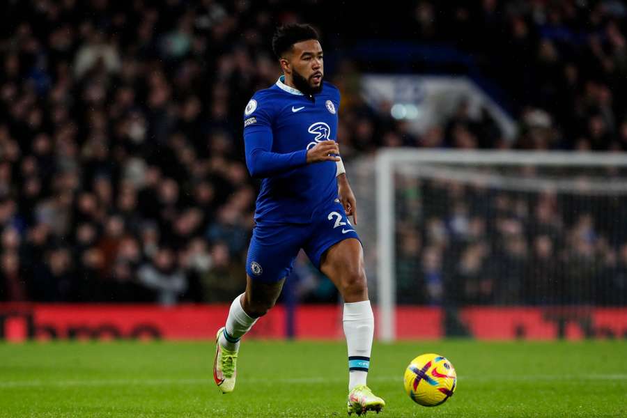 Reece James teve de ser substituído contra o Bournemouth, no jogo que marcava o seu regresso após lesão