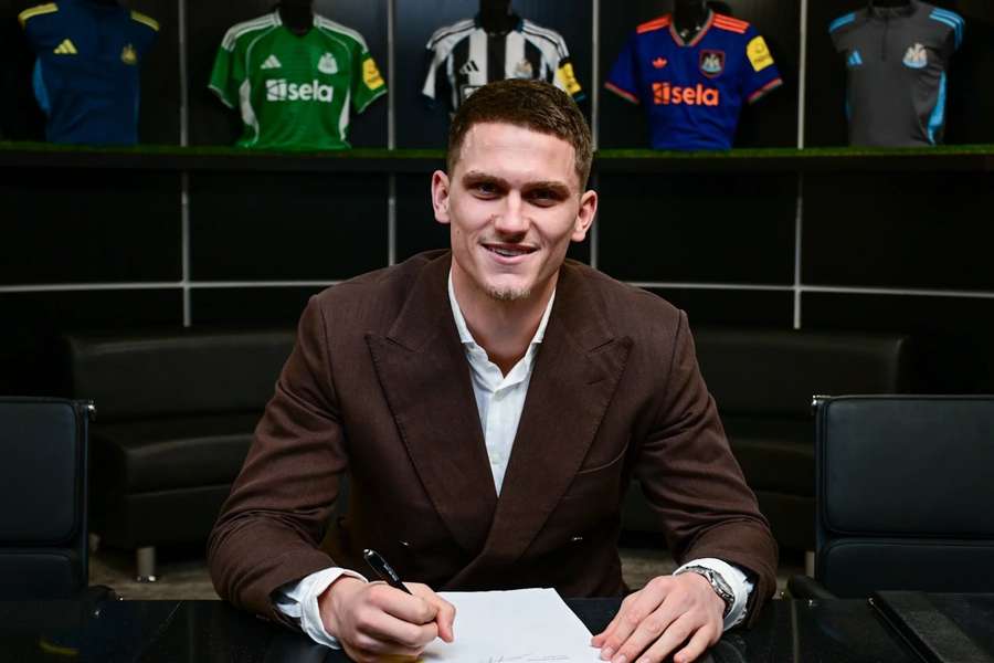 Botman delighted signing new deal with Newcastle Botman delighted signing new deal with Newcastle