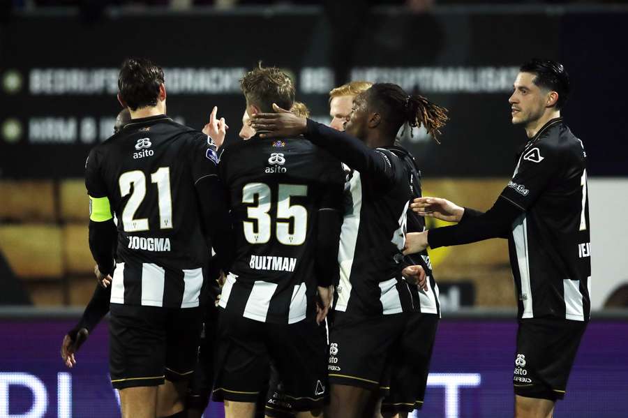 Heracles neemt de drie punten mee naar Almelo