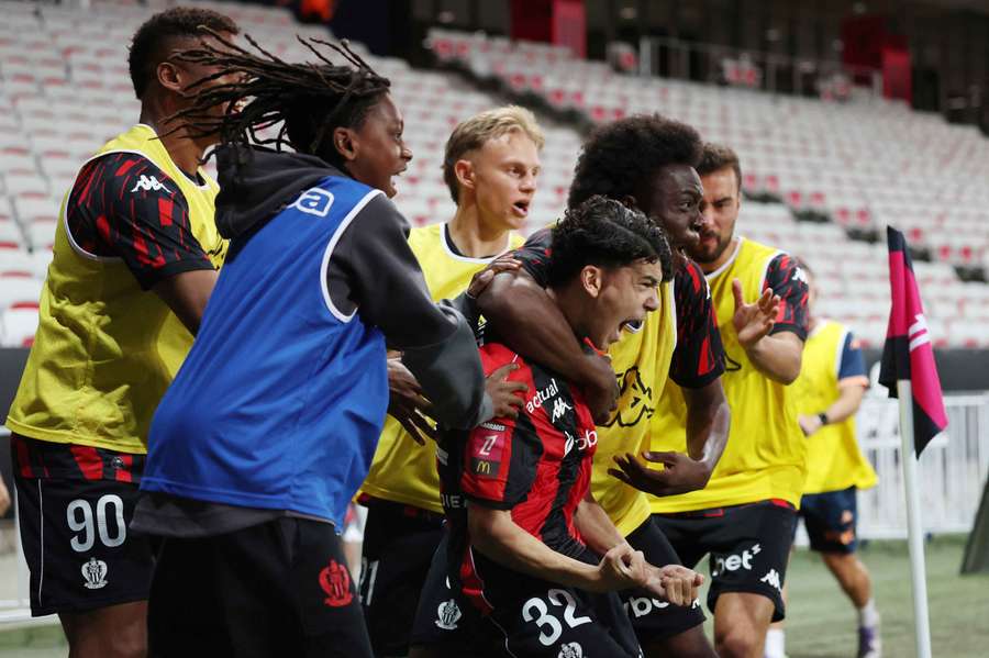 Nice rozbija Saint-Etienne w rewanżu i zapewnia sobie utrzymanie w Ligue 1