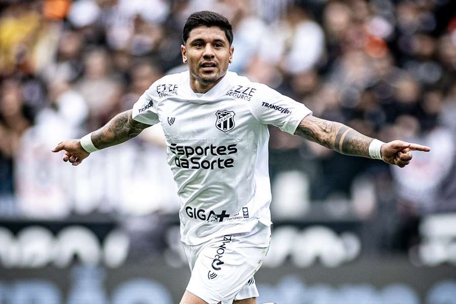 Galeano foi o herói do Ceará na vitória contra o Corinthians