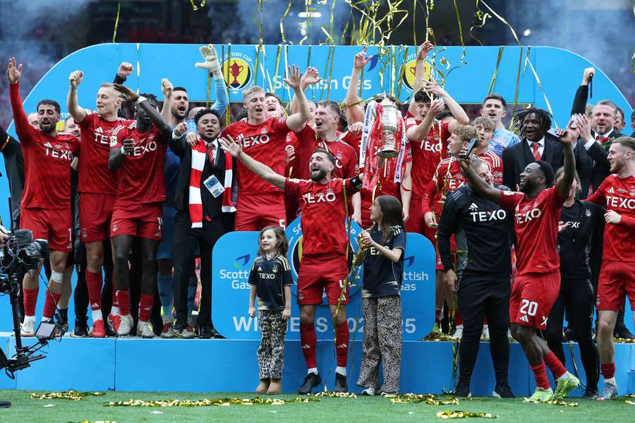 Aberdeen are Scottish Cup winners for the first time in 35 years.