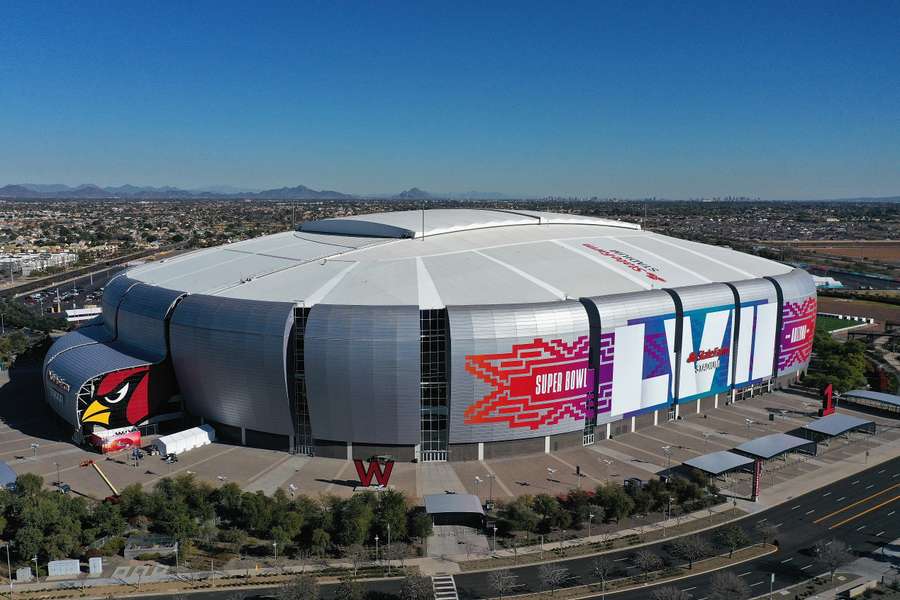 El State Farm Stadium, una moderna megaestructura para albergar la Super Bowl LVII