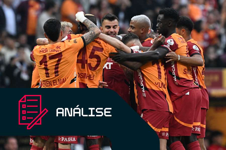 Galatasaray festeja contra o Kayserispor