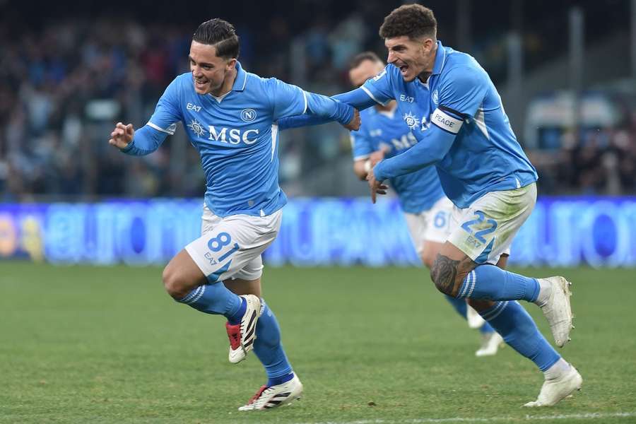 Raspadori celebrates his late winner