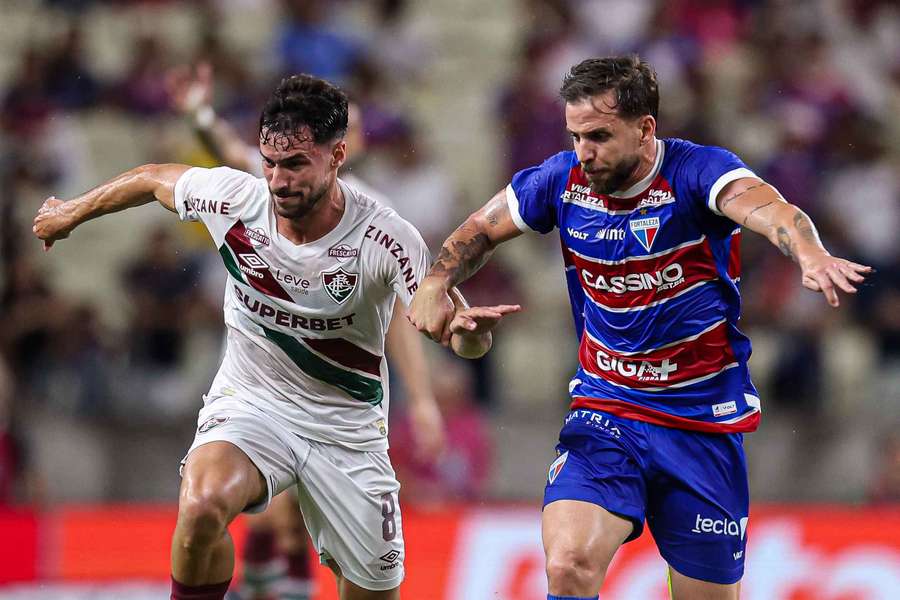 Fluminense e Fortaleza fazem duelo tricolor no Maracanã