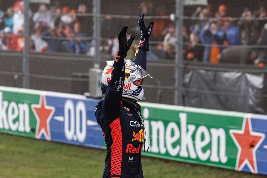 Formel 1 GP der Niederlande: Max Verstappen am schnellsten - und knackt Vettel-Rekord
