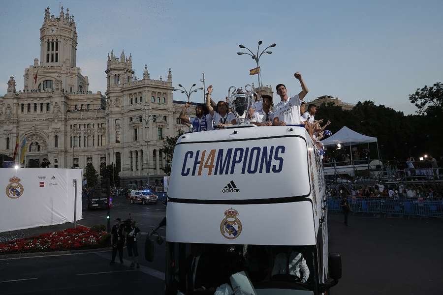 Real Madrid a festejar a 14.ª Liga dos Campeões em Cibeles