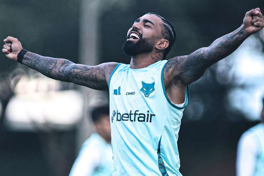 O atacante perdeu espaço na Raposa