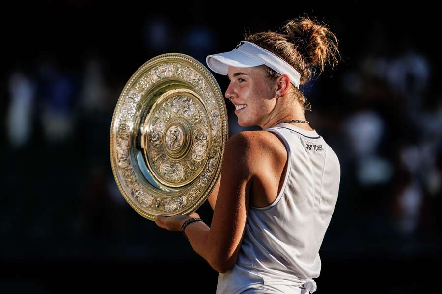 Linda Nosková stala královnou Wimbledonu 2026. Linda Nosková stala královnou Wimbledonu 2026.