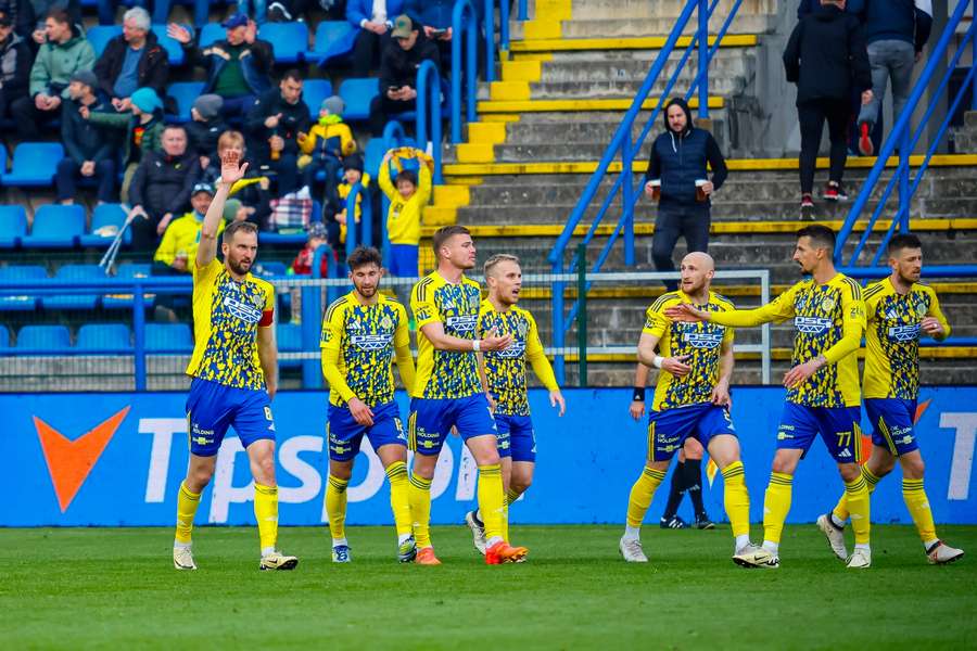 Zlín porazil Varnsdorf a přiblížil se návratu do Chance Ligy. 