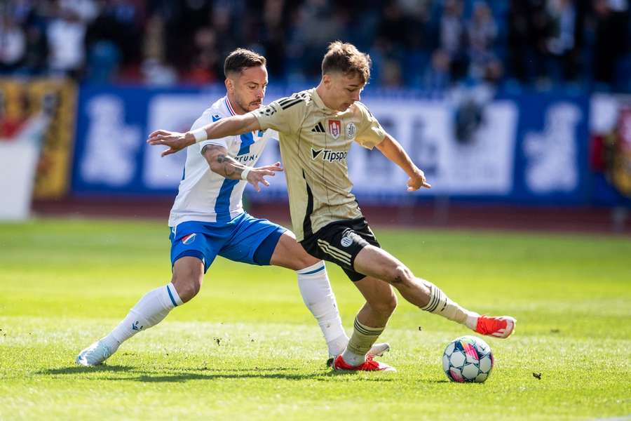 Dynamo České Budějovice přijde o talentovaného záložníka Jana Zíku.