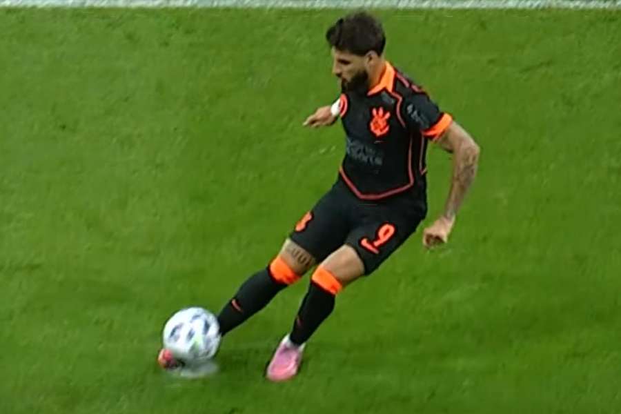 Cavadinha de Yuri Alberto em Corinthians x Flamengo