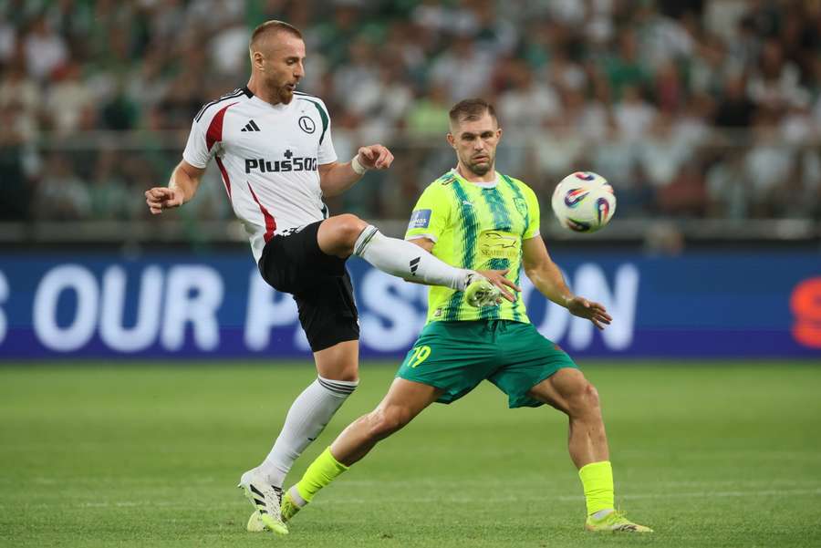 Karol Angielski odszedł z AEK Larnaka. Czas na powrót do Ekstraklasy?