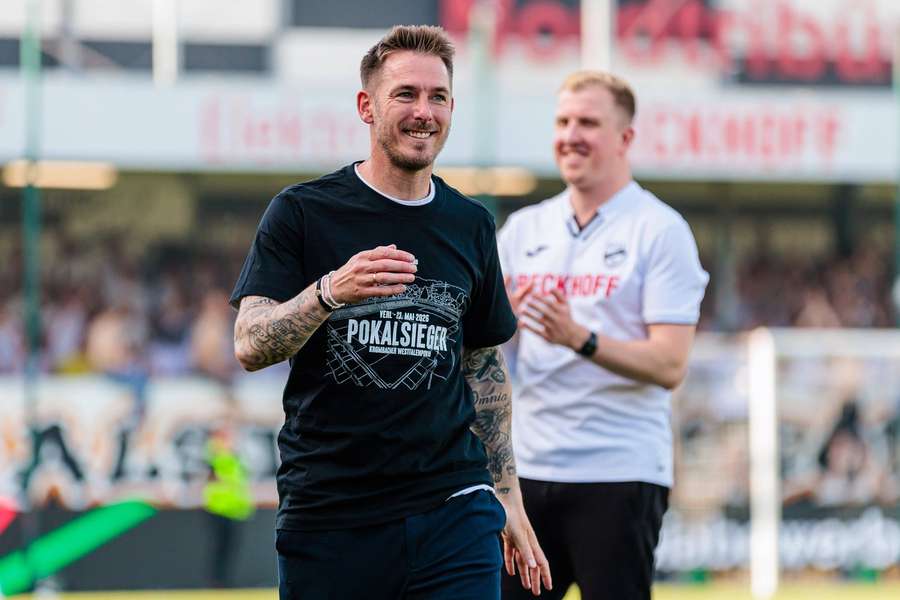 Tobias Strobl gewann mit Verl den Landespokal. Tobias Strobl gewann mit Verl den Landespokal.
