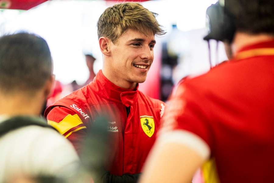 Arthur Leclerc va împărți pista cu fratele său la Ferrari