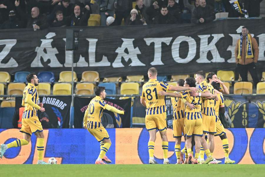 DAC doma pokoril Trnavu. DAC doma pokoril Trnavu.