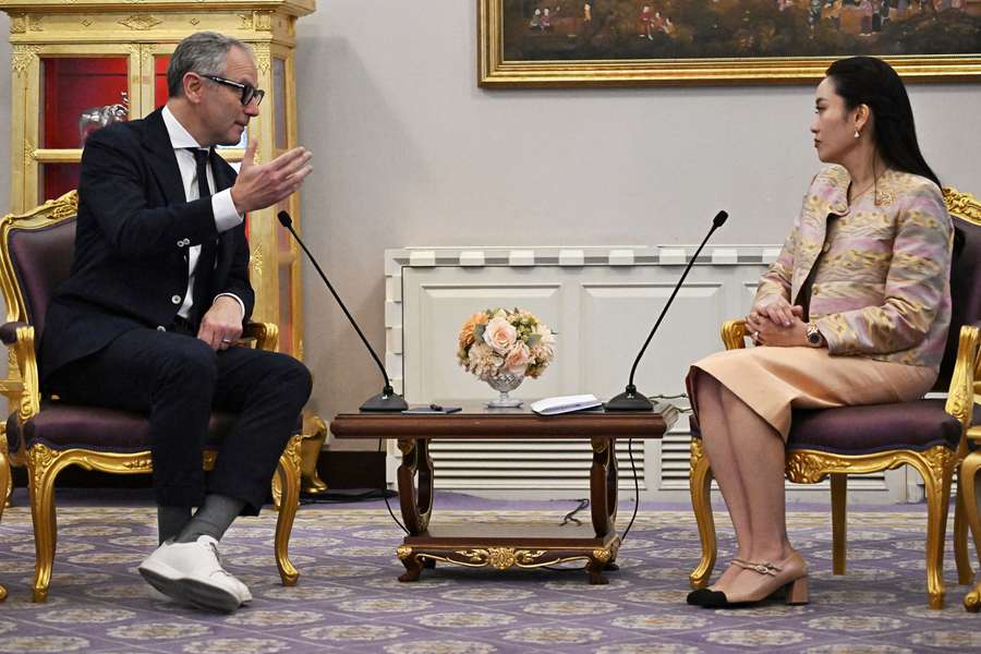 Stefano Domenicali, reunido con la Primera Ministra de Tailandia, Paetongtarn Shinawatra