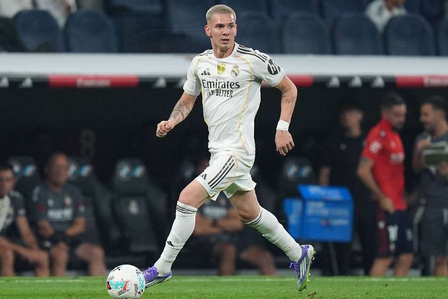Mastantuono, con la camiseta del Real Madrid