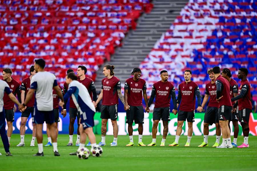 W Budapeszcie PSG o obronę tytułu i drugie trofeum, Arsenal o pierwsze