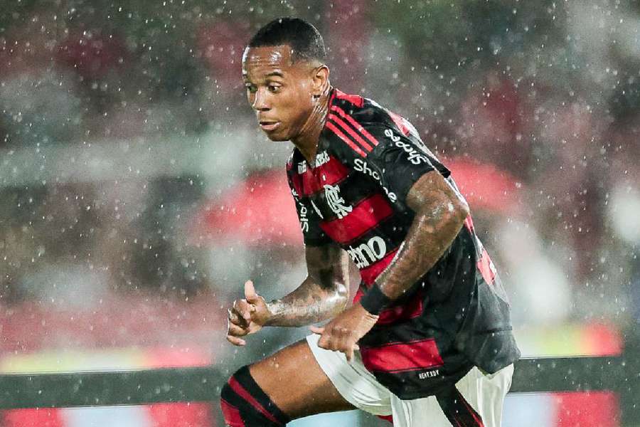 Wallace Yan em sua última partida pelo Flamengo Wallace Yan em sua última partida pelo Flamengo