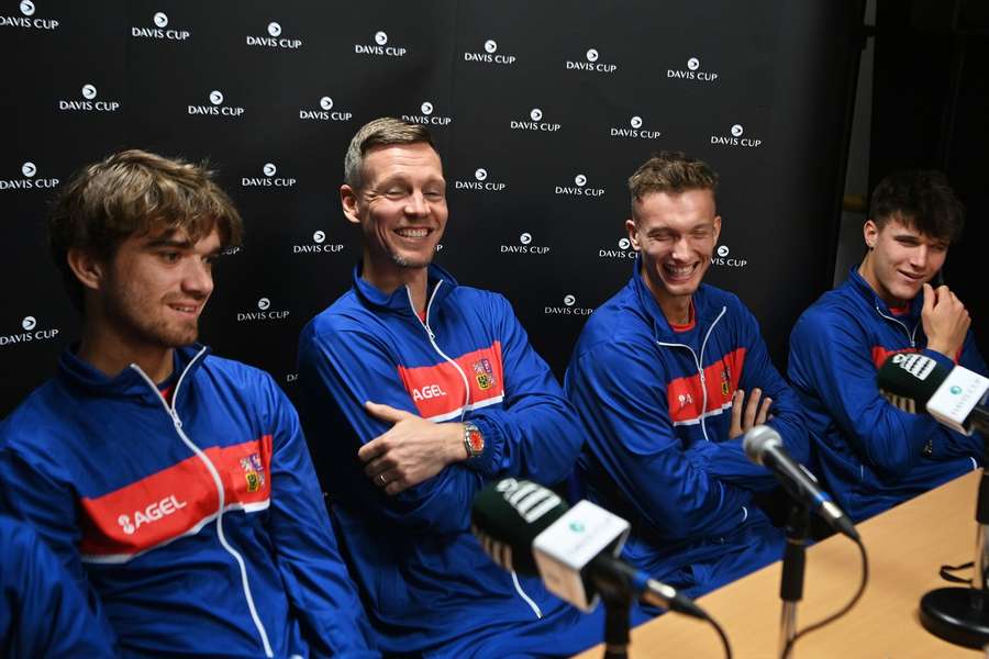 Zleva Tomáš Macháč, Tomáš Berdych, Jiří Lehečka a Jakub Menšík.
