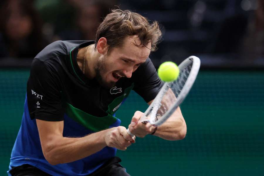 Daniil Medvedev fik en flyvende start på ATP-sæsonfinalen i Torino