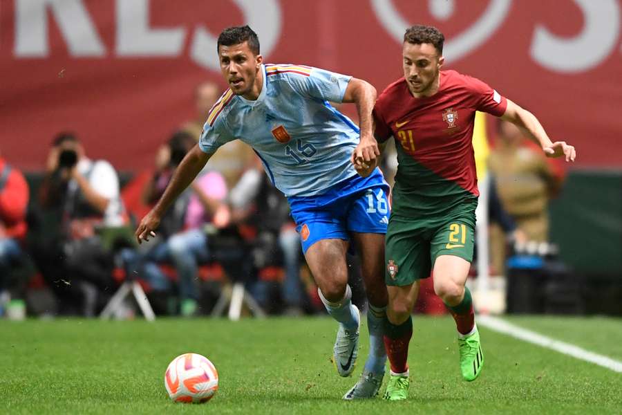 Rodri, firme y solvente durante el partido contra Portugal