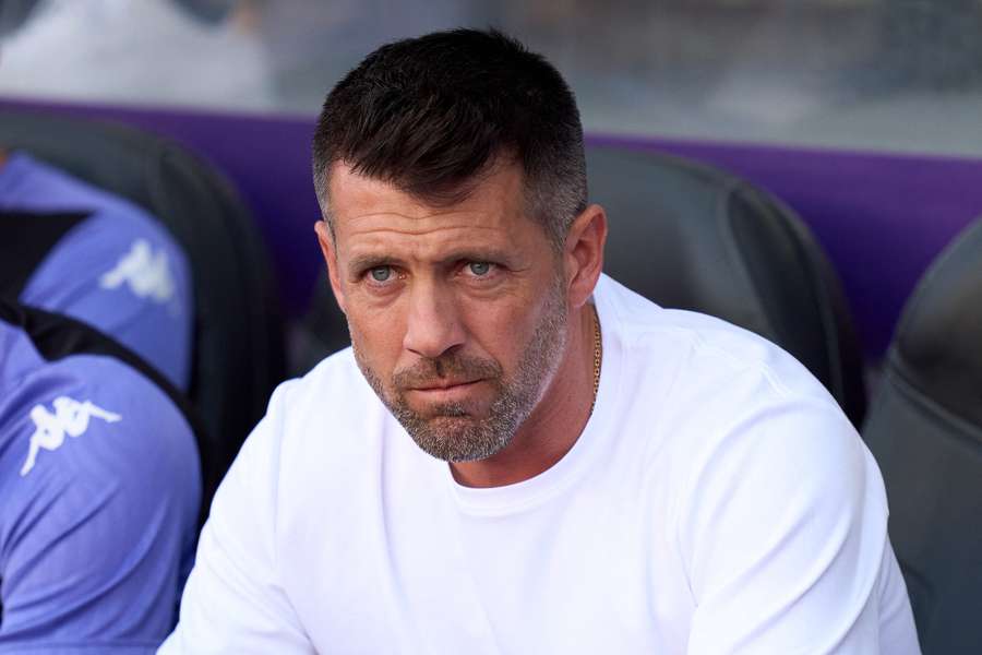 Pezzolano durou apenas 10 jogos no Watford Pezzolano durou apenas 10 jogos no Watford