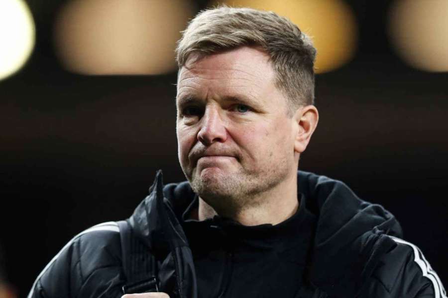 Howe tvrdí, že by se k odchodu přesvědčit nenechal