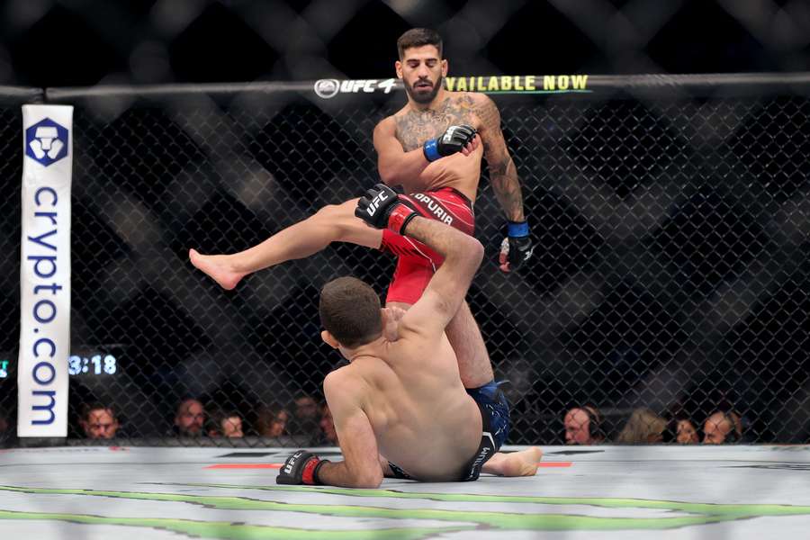 Ilia Topuria, durante una pelea en 2021.