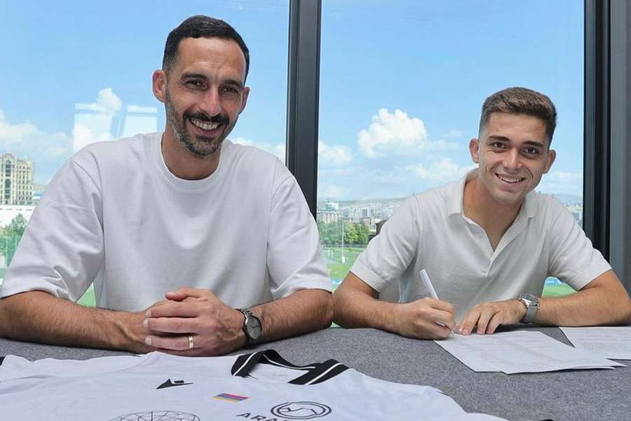 Rodrigo Ramos, ao lado de Bracalli, começou a temporada na Arménia Rodrigo Ramos, ao lado de Bracalli, começou a temporada na Arménia