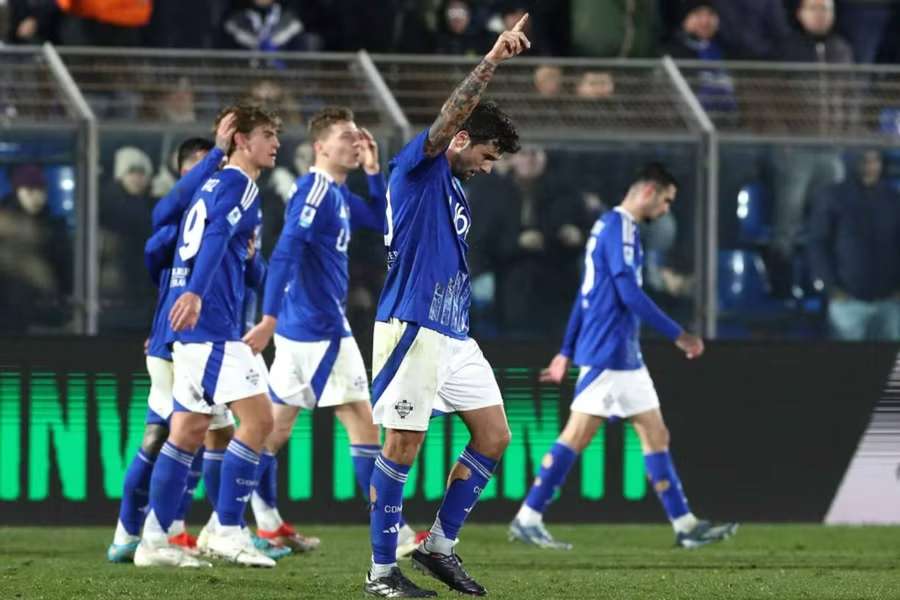 Cutrone exultante tras marcar el 2-0