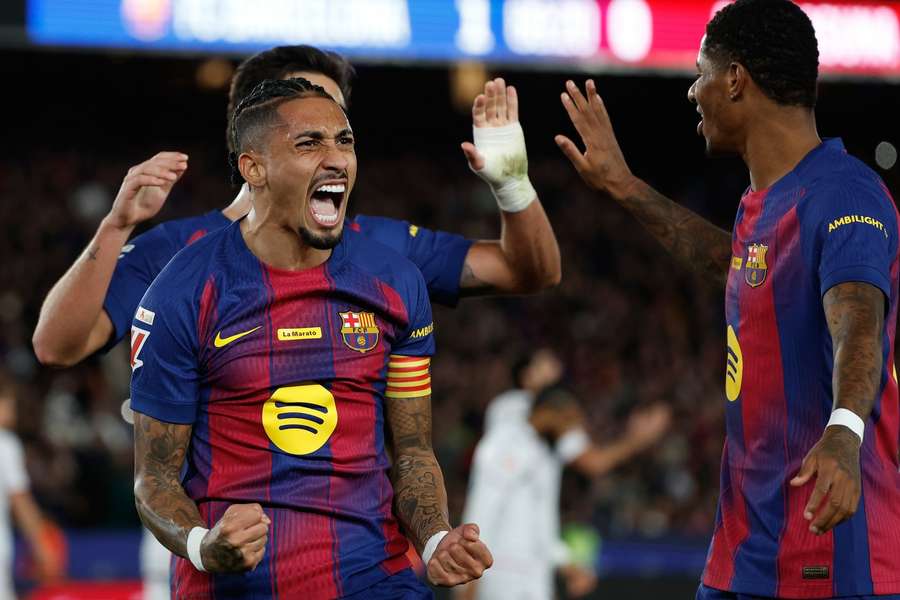 Barcelona po mękach wygrywa z Osasuną, Lewandowski cały mecz na ławce rezerwowych Barcelona po mękach wygrywa z Osasuną, Lewandowski cały mecz na ławce rezerwowych