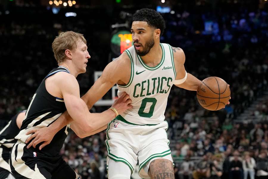 Tatum face à Milwaukee vendredi. Tatum face à Milwaukee vendredi.