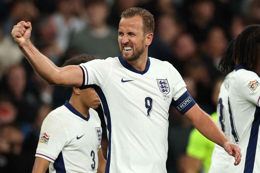 Kane celebra o golo por Inglaterra