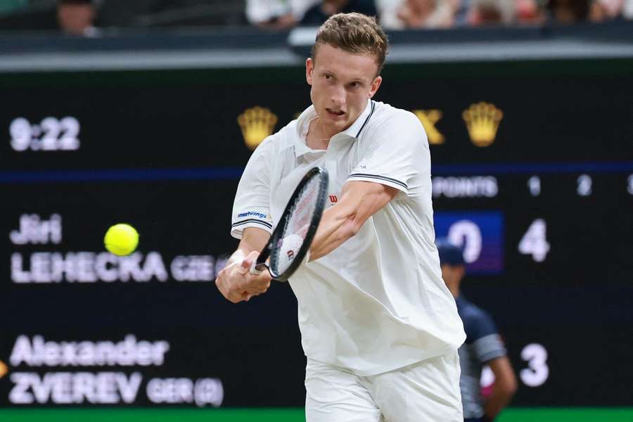 Jiří Lehečka si čtvrtfinále Wimbledonu nezahraje. Jiří Lehečka si čtvrtfinále Wimbledonu nezahraje.