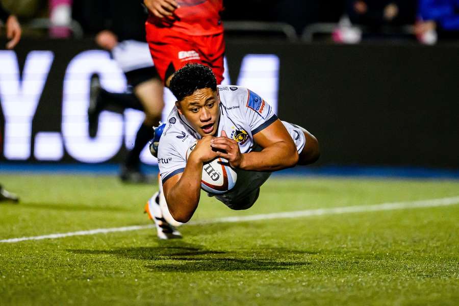 Fisilau among new faces for England Fisilau among new faces for England