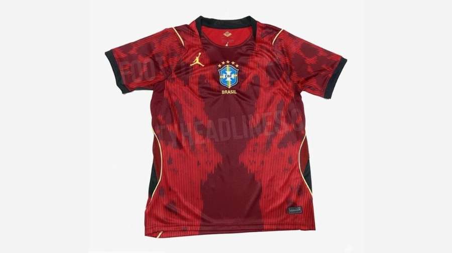 Camisa vermelha foi vetada após polêmicas