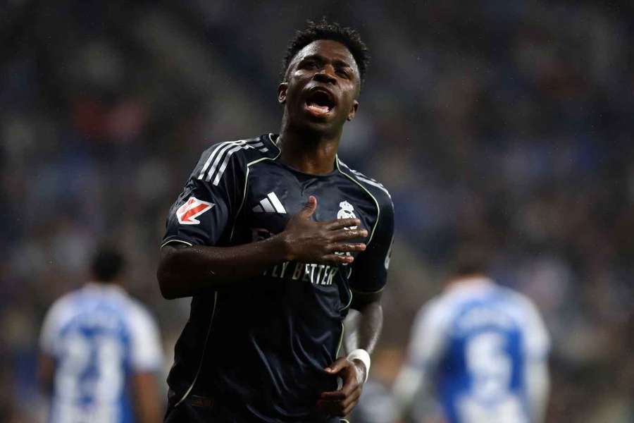 Vinícius Júnior prodloužil smlouvu do roku 2032. Vinícius Júnior prodloužil smlouvu do roku 2032.
