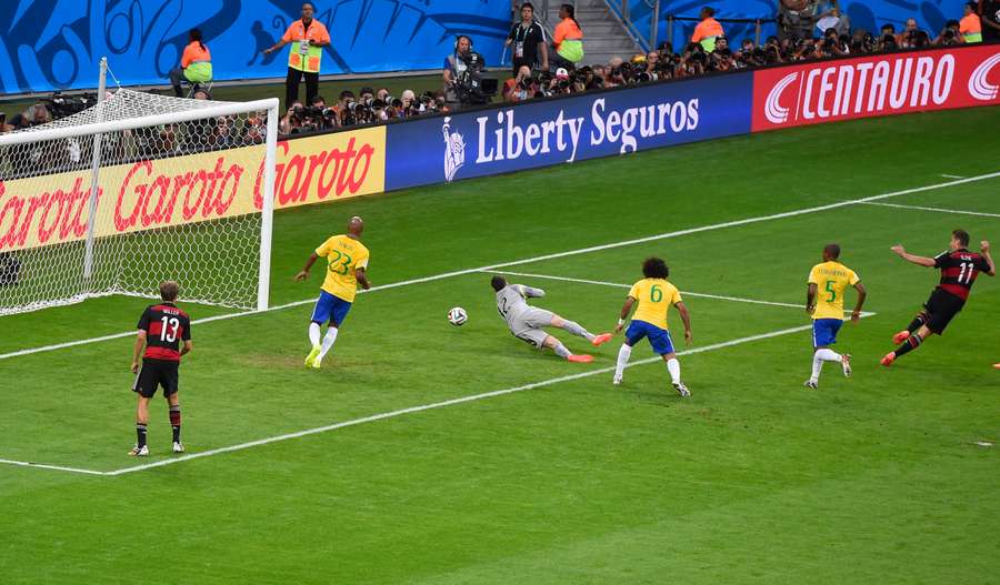 Em 2014, um Brasil mais previsível caiu para Alemanha na semifinal: 7 a 1