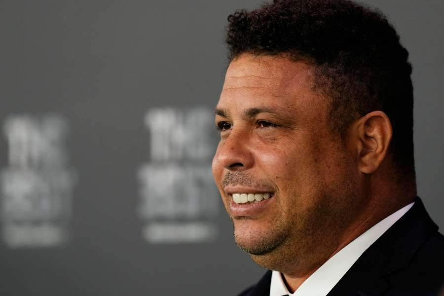 Ronaldo foi um dos ex-jogadores presentes na reunião