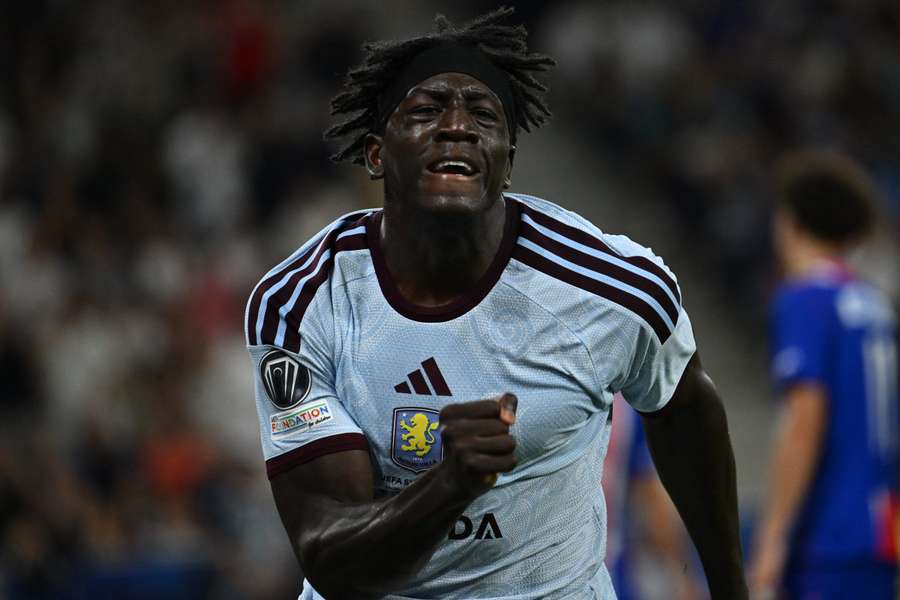 Brian Madjo esulta dopo la rete contro il PSG in Supercoppa Europea Brian Madjo esulta dopo la rete contro il PSG in Supercoppa Europea