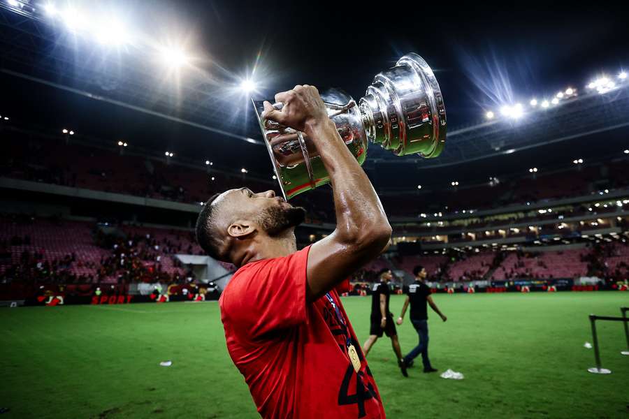 Sport ganhou a taça do Pernambucano em cima do Náutico