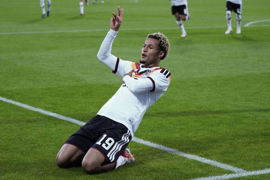 Paris Brunner bejubelt seinen zweiten Treffer beim U21-Gastspiel in Lettland. Paris Brunner bejubelt seinen zweiten Treffer beim U21-Gastspiel in Lettland.