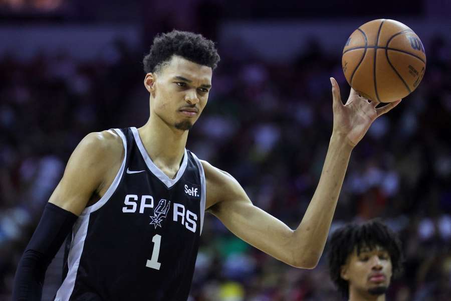 Victor Wembanyama sonha em levar os San Antonio Spurs de volta aos play-offs da NBA