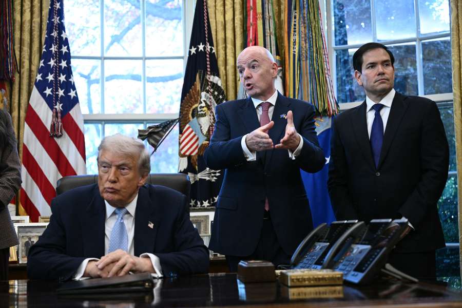 Donald Trump (l), Gianni Infantino (c) and Marco Rubio Donald Trump (l), Gianni Infantino (c) and Marco Rubio