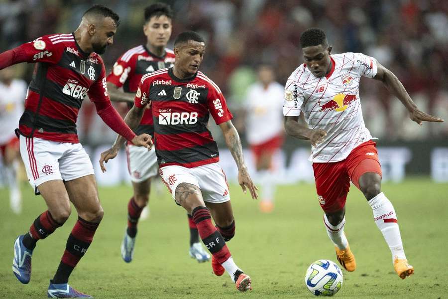 Red Bull Bragantino foi melhor no primeiro tempo de jogo