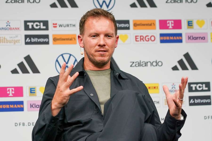 Die deutsche Nationalmannschaft hat die Rückennummern für die WM 2026 veröffentlicht. Die deutsche Nationalmannschaft hat die Rückennummern für die WM 2026 veröffentlicht.