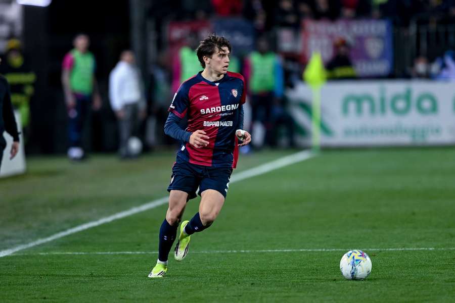 Newcastle, Tottenham watching Cagliari fullback Palestra